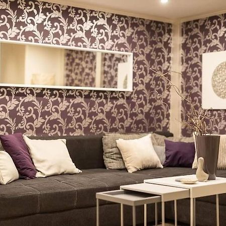 Peaceful Central Stay Gozsdu Budapest Esterno foto